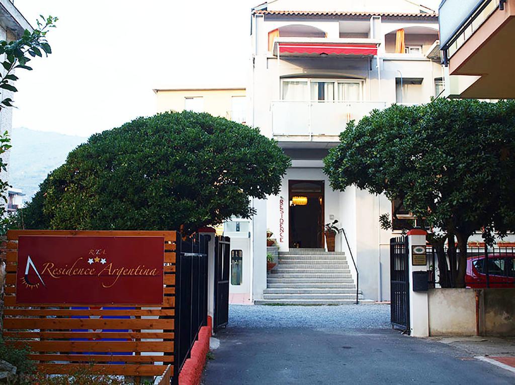 Residence Argentina R.T.A. Spotorno Dış mekan fotoğraf