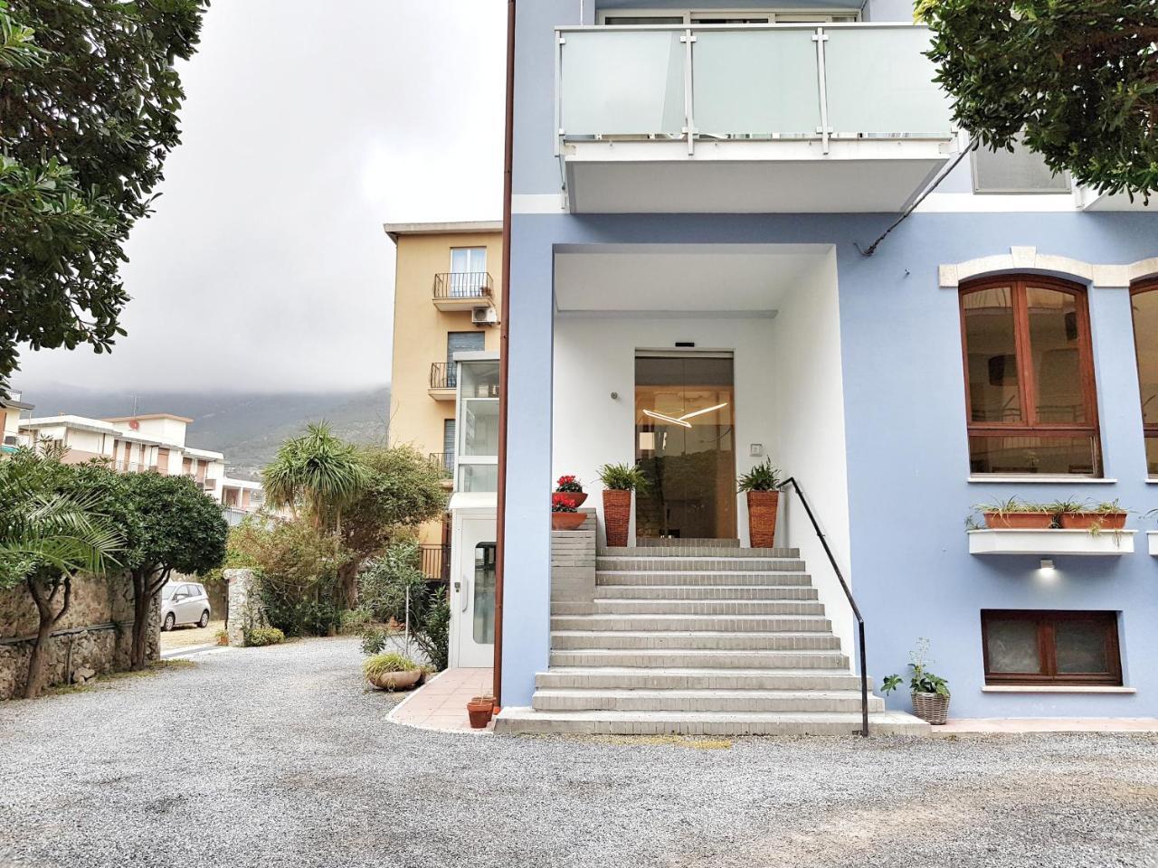 Residence Argentina R.T.A. Spotorno Dış mekan fotoğraf