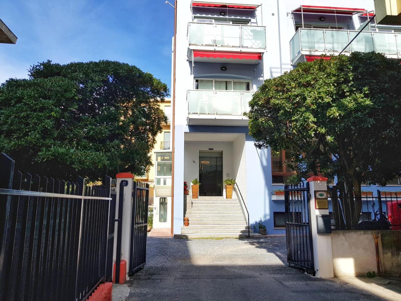 Residence Argentina R.T.A. Spotorno Dış mekan fotoğraf